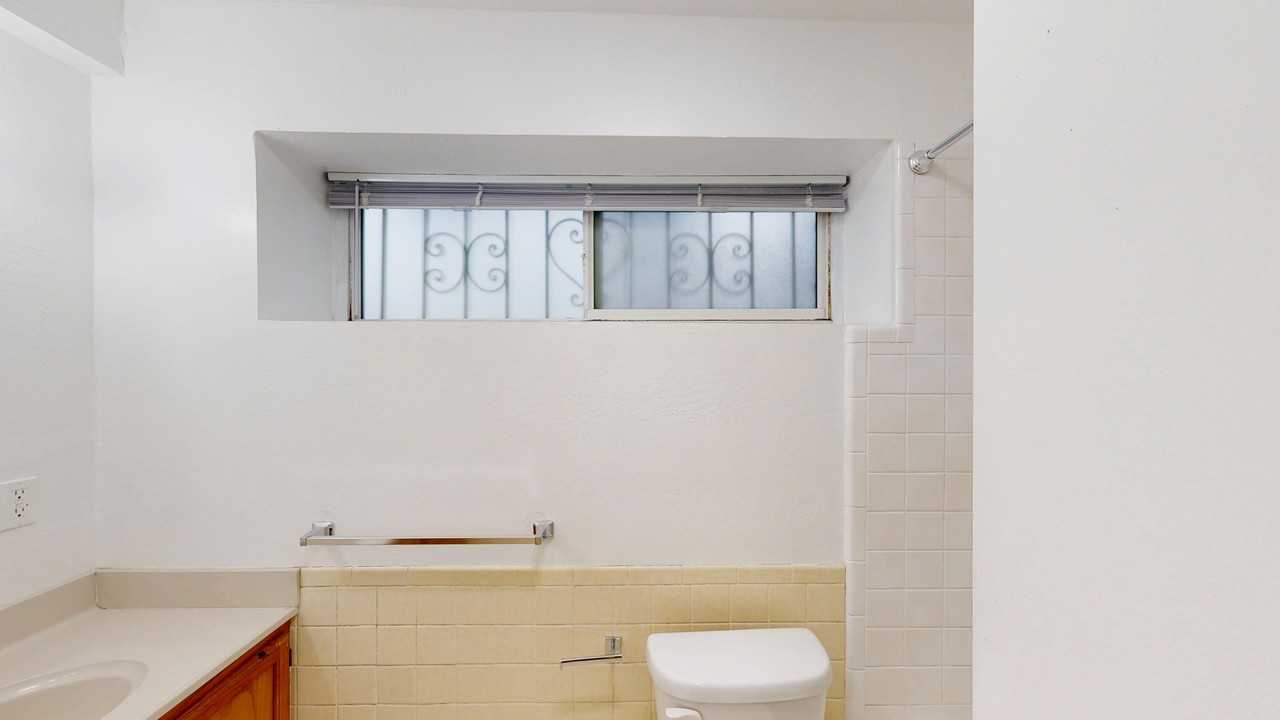 2898 Jackson Street - Photo 4 of 11