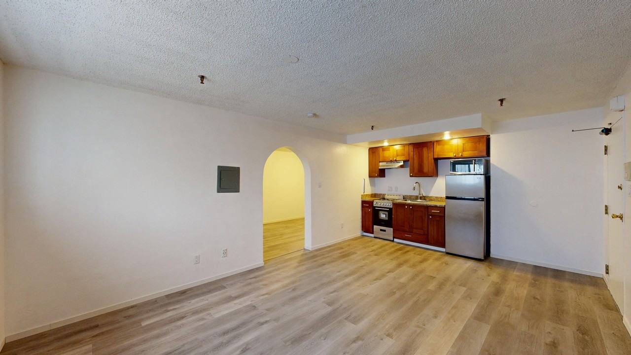 2898 Jackson Street - Photo 7 of 11