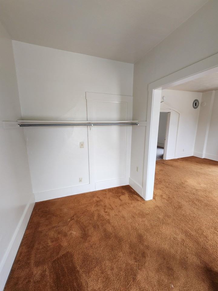 1397 Washington St #C - Photo 5 of 14