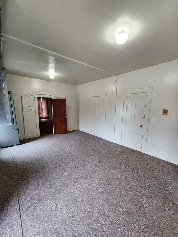 1397 Washington St #C - Photo 4 of 14