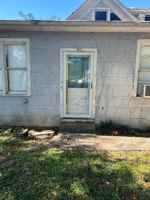 featured image of 1104 S Madison St