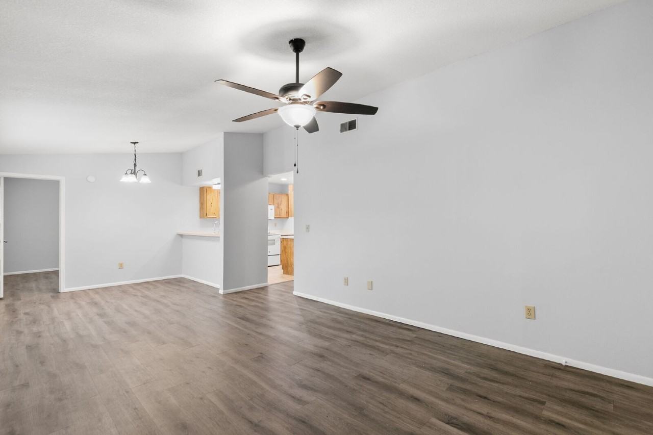 4014 Dream Oak Place - Photo 6 of 24