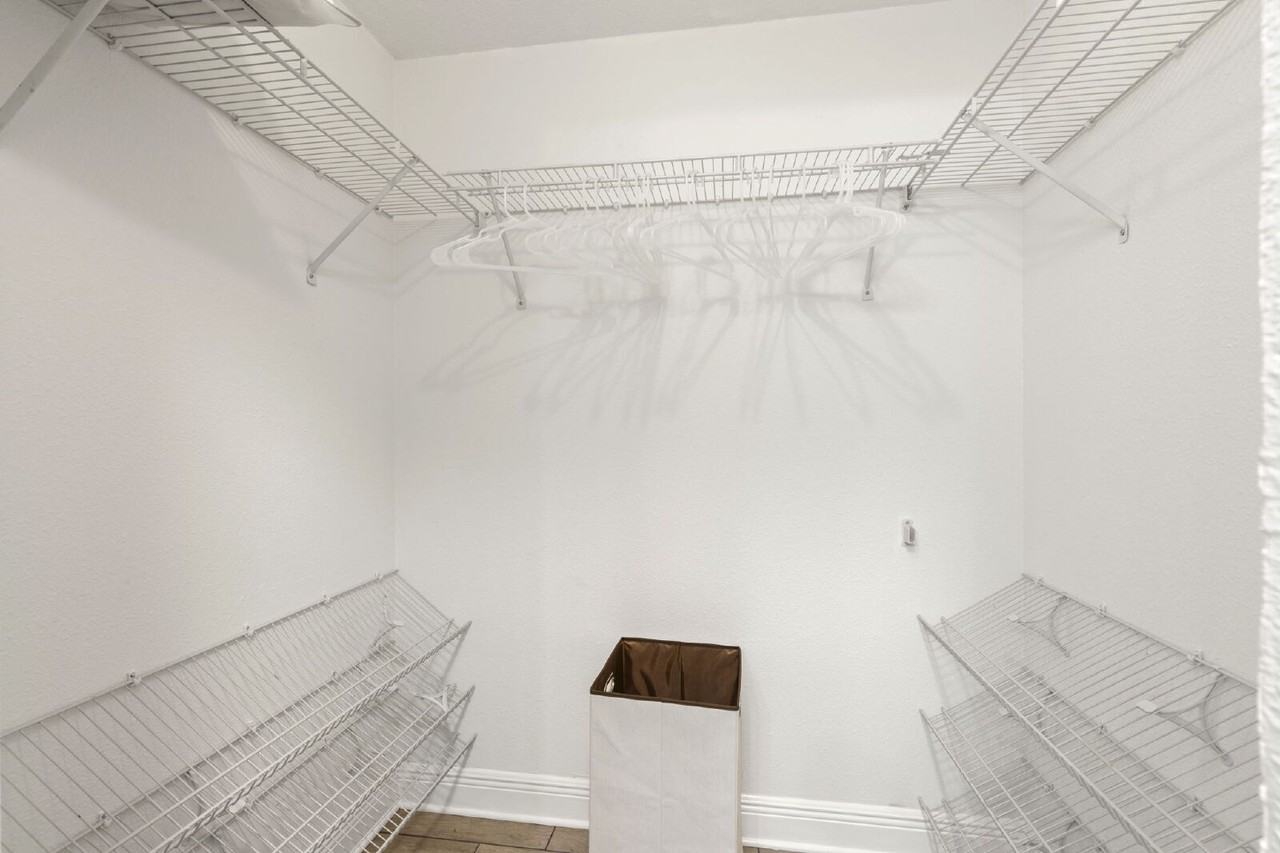 5817 Park Street North - Photo 2 of 26