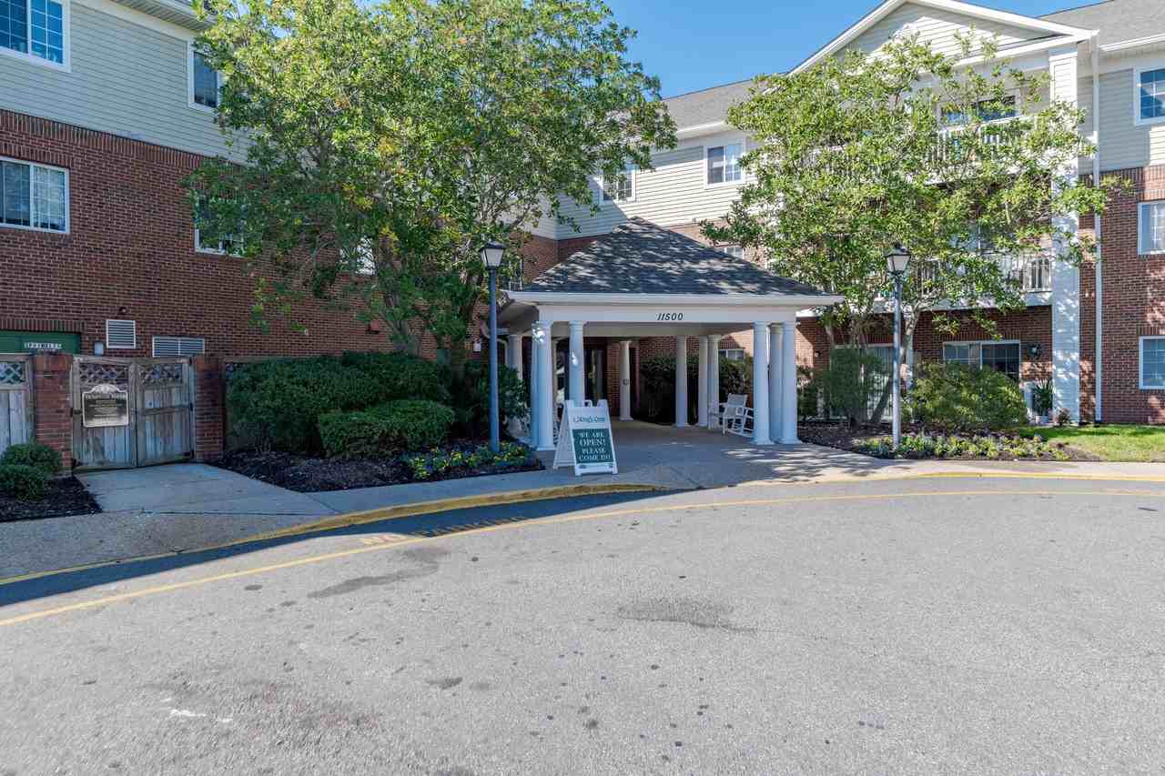 Kings Crest Seniors Apartments - Photo 6 of 11