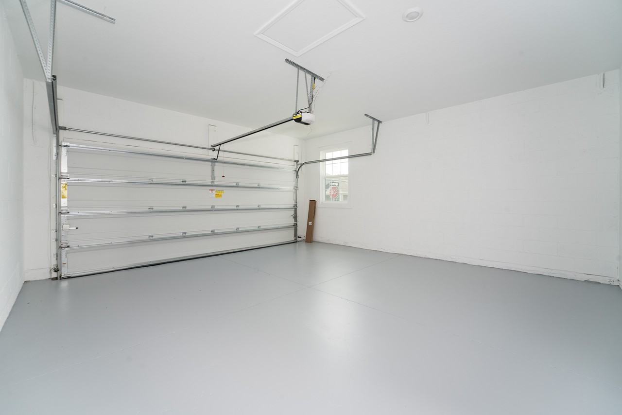 11706 Boldface Dr #1 - Photo 4 of 31