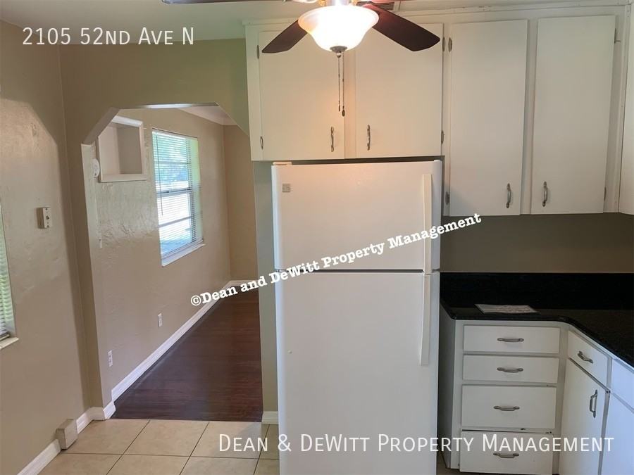 2105 52nd Ave N - Photo 5 of 17