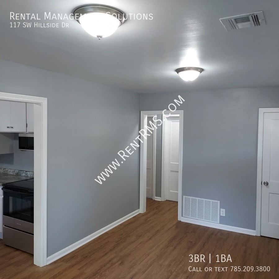 117 Southwest Hillside Drive - Photo 6 of 33