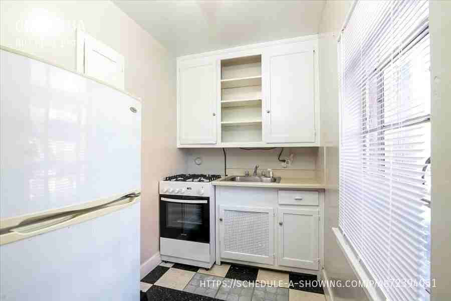 1563 Washington Street #205