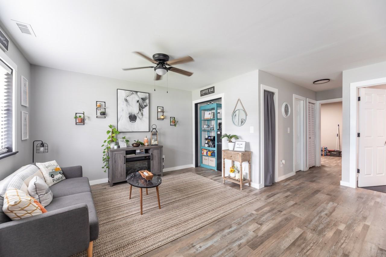 Lauradale - Photo 5 of 28