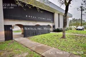 featured image of 2218 Bell St #2