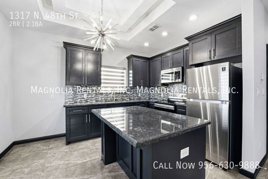 1317 N 48th St #4 - Photo 4 of 11