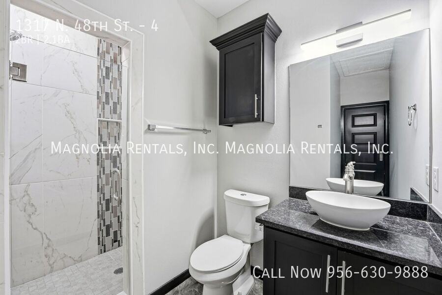 1317 N 48th St #4 - Photo 6 of 11