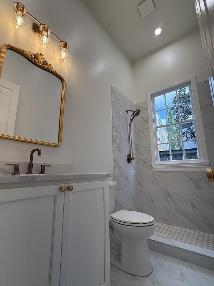 1421 Thalia Street #1421 - Photo 7 of 13