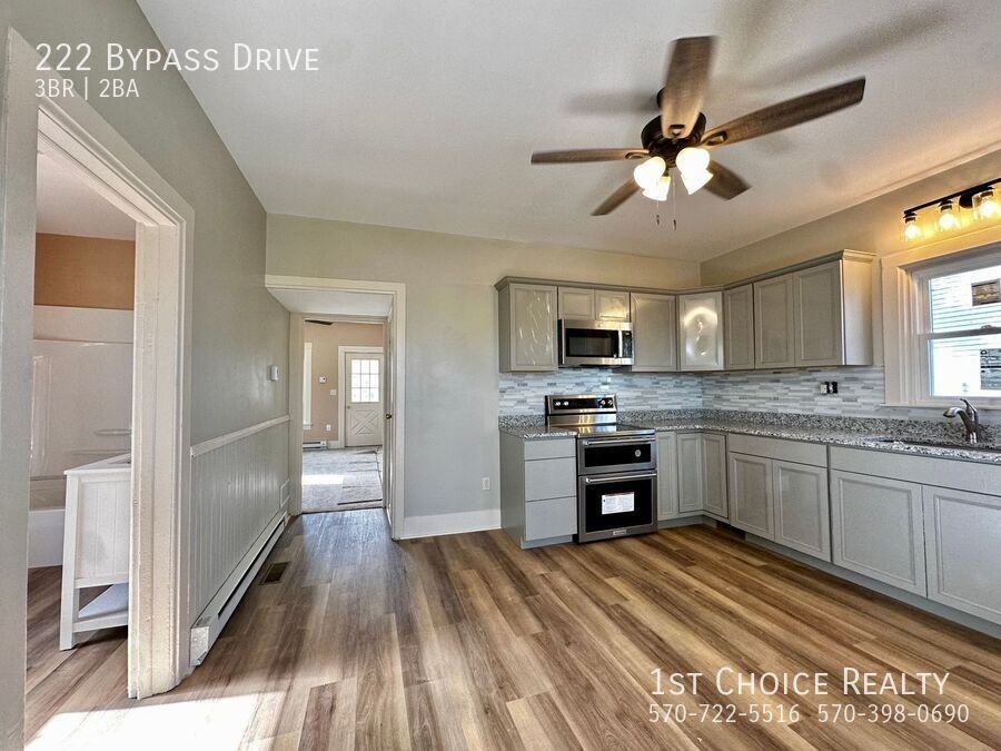 222 Bypass Drive - Photo 4 of 17