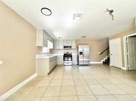 featured image of 1045 E 20th St #1045