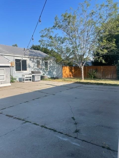 1141 Southwest - Photo 4 of 23