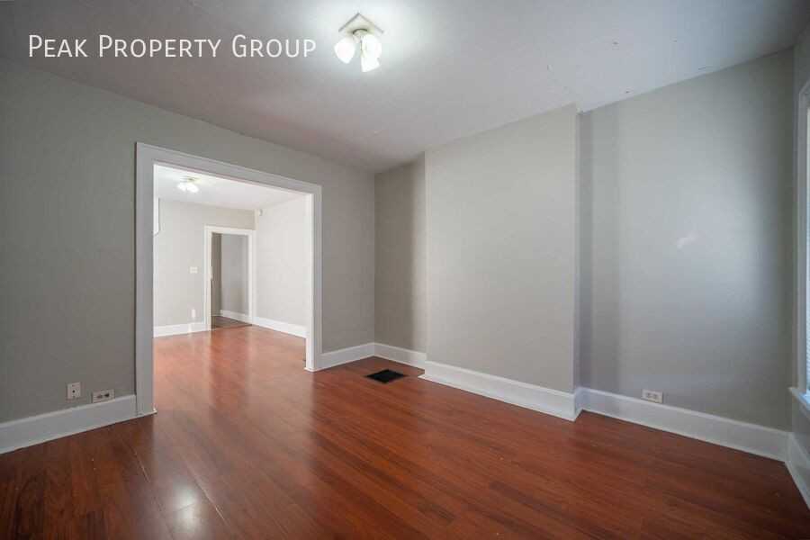 1451 N 6th St - Photo 3 of 19