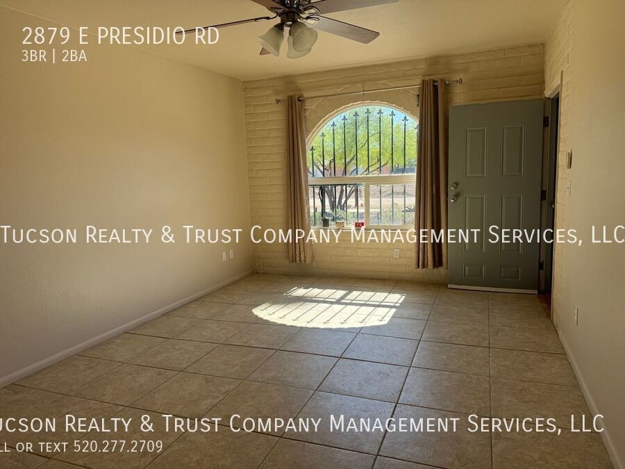 2879 E Presidio Rd - Photo 3 of 19