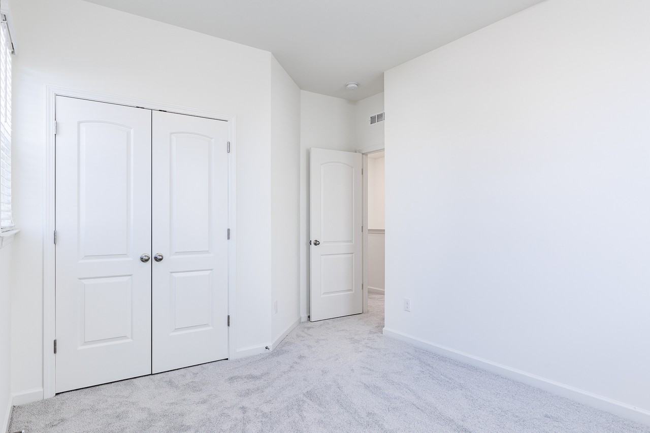 2710 Turner Pines Dr - Photo 3 of 46