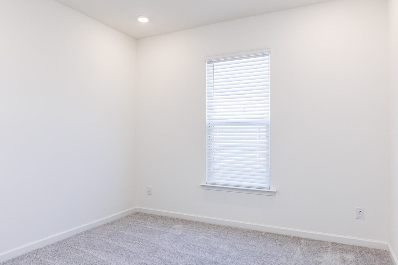 2710 Turner Pines Dr - Photo 5 of 46