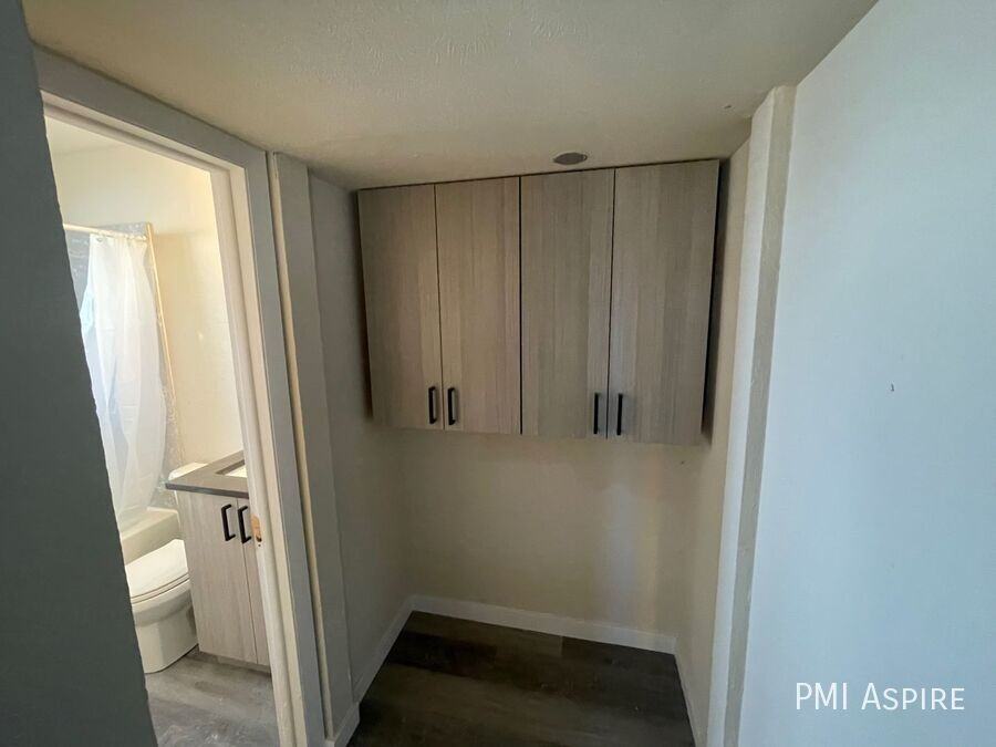 2372 Emporia Street - Photo 6 of 7