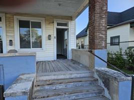 featured image of 443 Saint Martins St #4