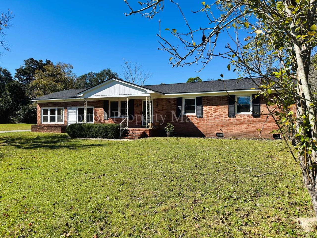 101 Hyacinth St - Photo 4 of 43