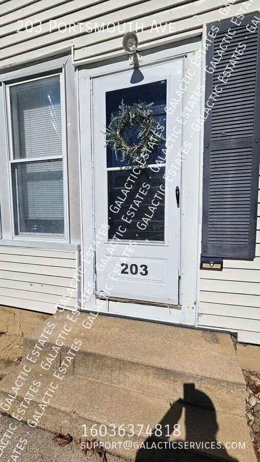 203 Portsmouth Ave - Photo 2 of 22