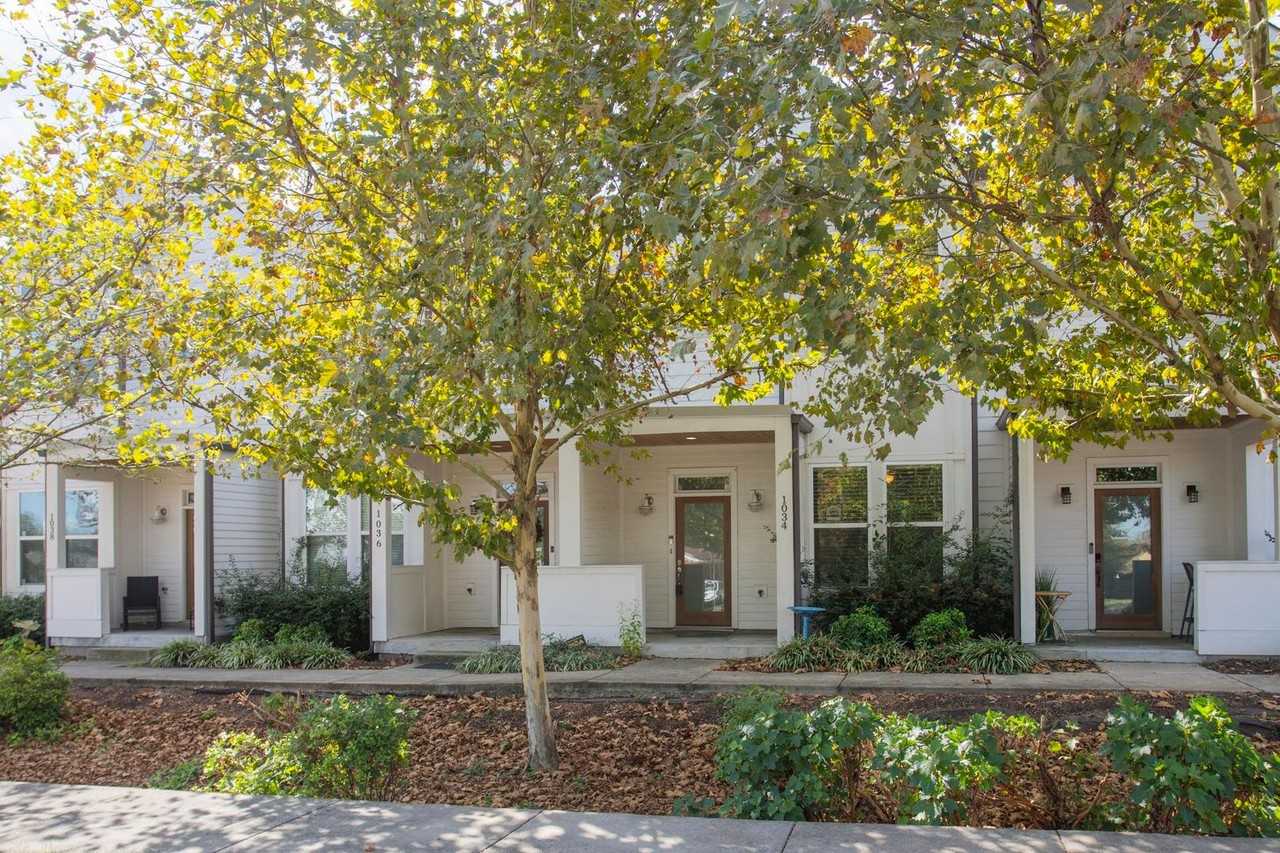 1034 Maynor Avenue - Photo 3 of 34