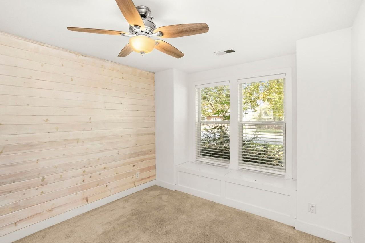 1034 Maynor Avenue - Photo 6 of 34