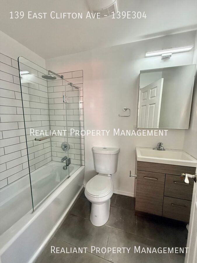 139 E Clifton Ave #139E304 - Photo 6 of 6