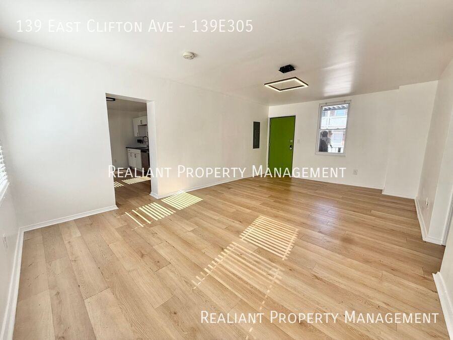 139 E Clifton Ave #139E305 - Photo 3 of 17