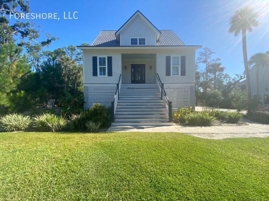 7 Palmetto Point Dr - Photo 2 of 38