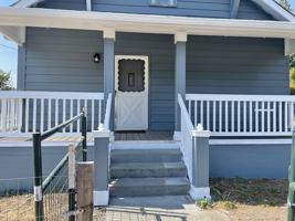 featured image of 219 2nd Ave Ne #NA