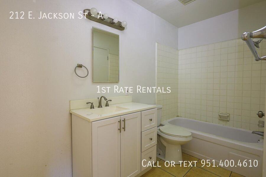 212 E Jackson St #A - Photo 5 of 6