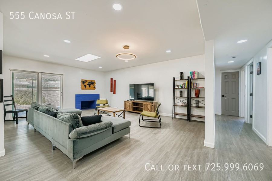 555 Canosa Ave - Photo 2 of 22