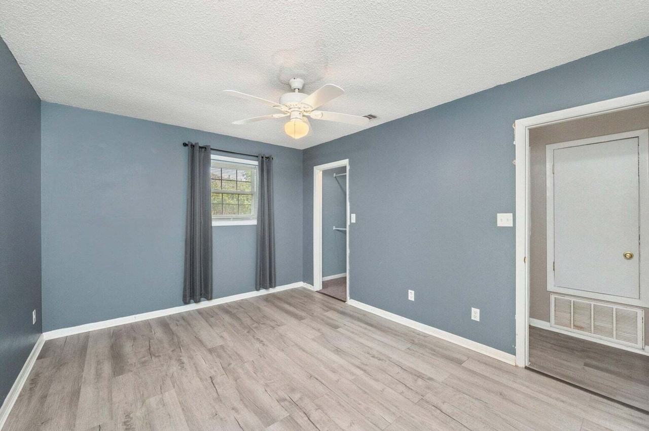 110 Green Dr - Photo 3 of 41