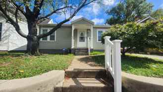 1306 Henning Ave - Photo 1 of 1
