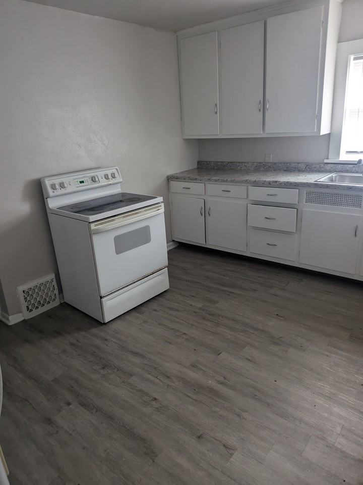 1301 Stuart St #1301 - Photo 3 of 15