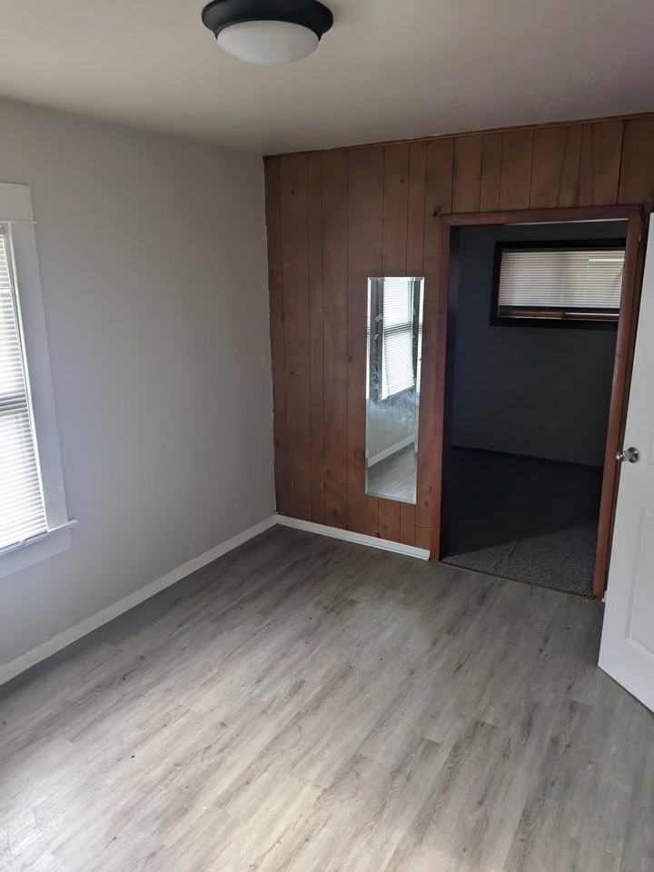 1301 Stuart St #1301 - Photo 4 of 15