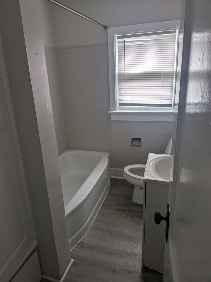 1301 Stuart St #1301 - Photo 5 of 15