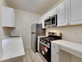530 Grove St #8 - Photo 1 of 1