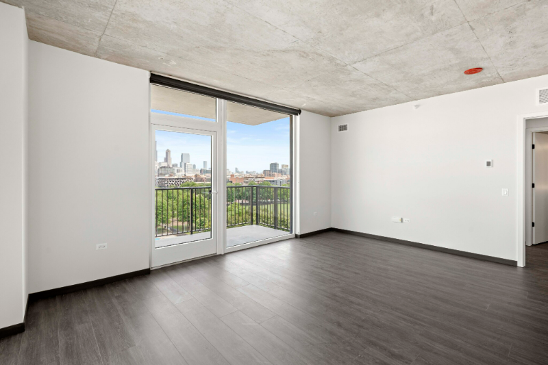 153 N Ashland Ave - Photo 6 of 19