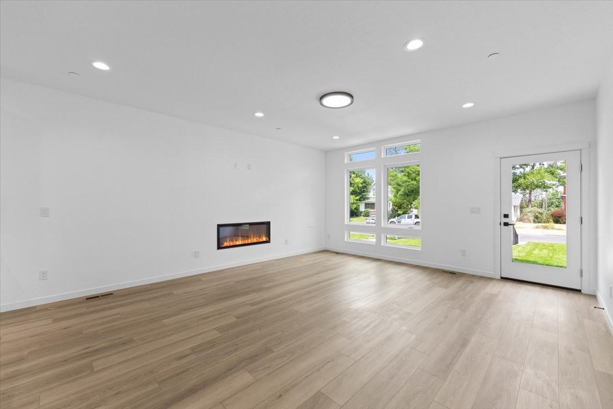 2015 West 9th Avenue #1 - Photo 4 of 27