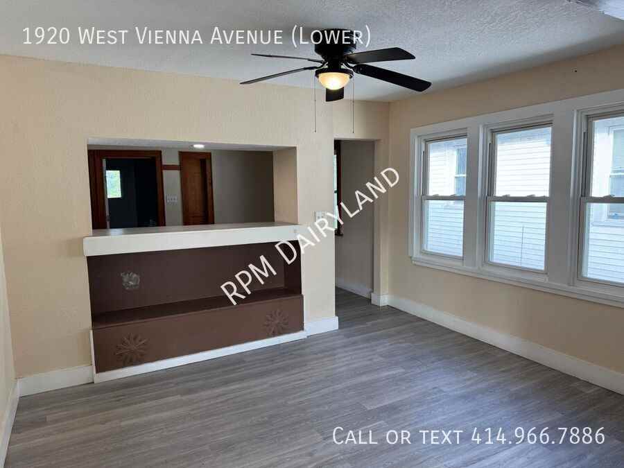 1920 W Vienna Ave - Photo 4 of 11