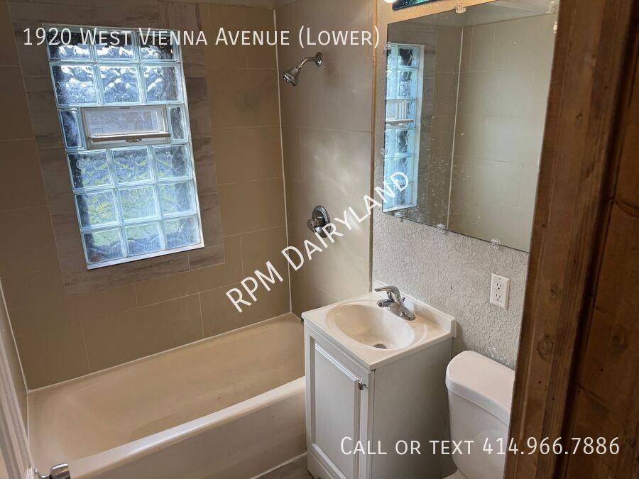 1920 W Vienna Ave - Photo 5 of 11