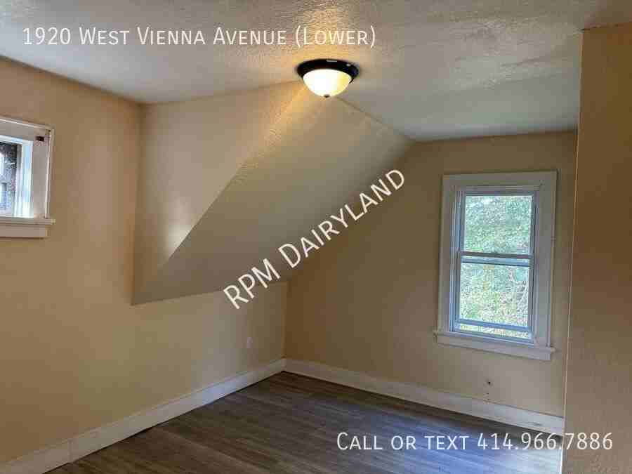 1920 W Vienna Ave - Photo 6 of 11