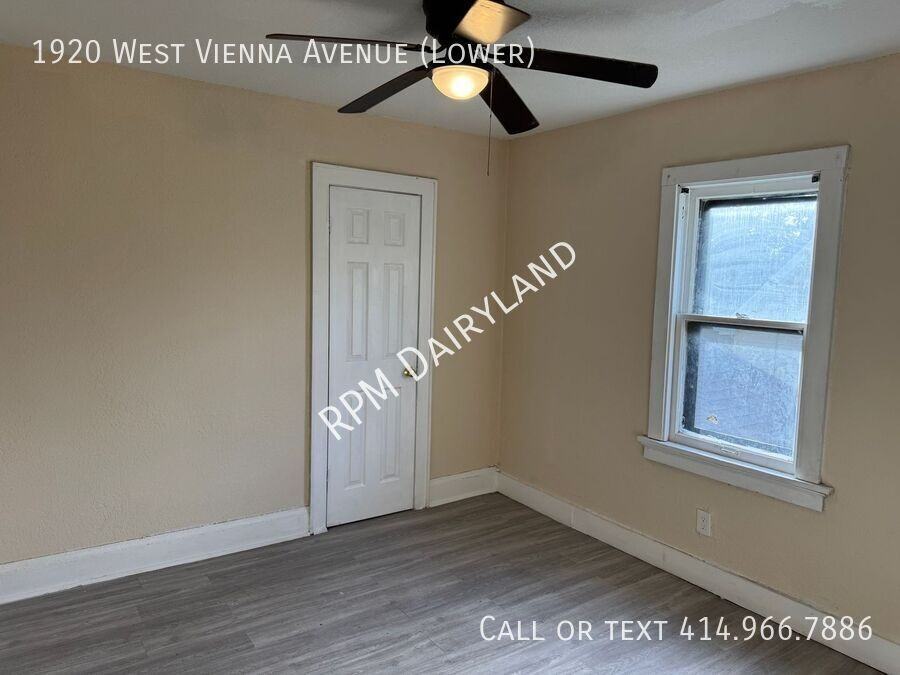 1920 W Vienna Ave - Photo 7 of 11