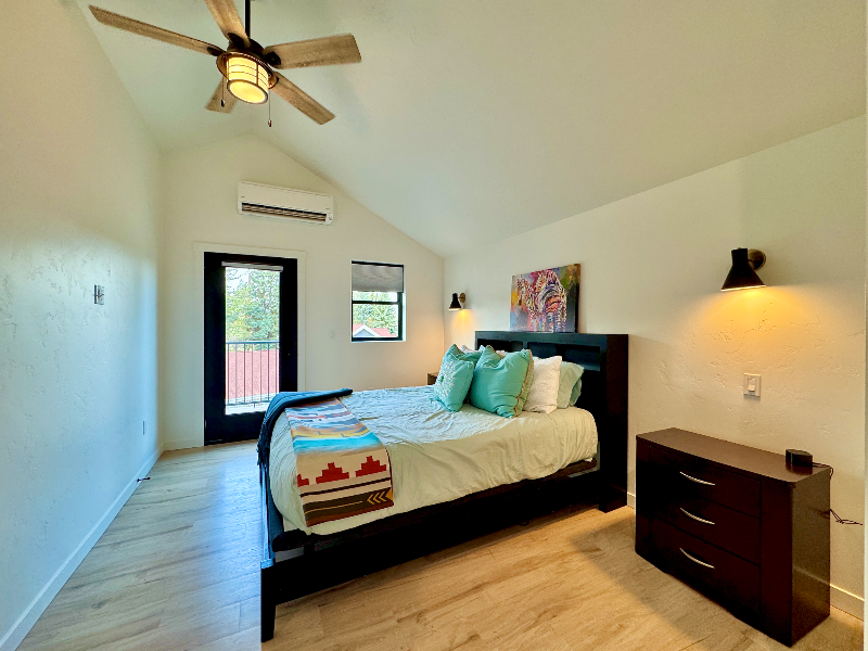 1120 Holt Dr #A - Photo 5 of 11