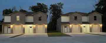 featured image of 4415 Holland St